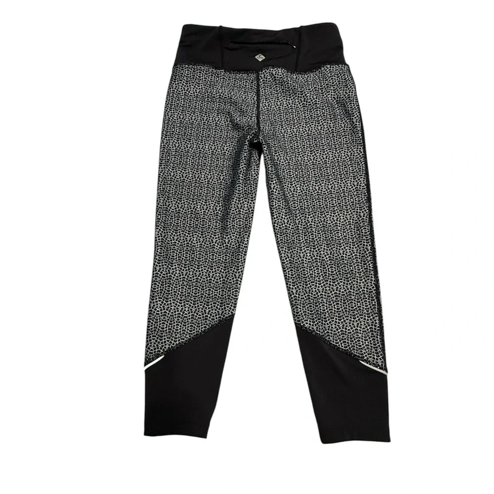 PRANA CROP LEGGING PANT Black White Geometric Pattern Back Zip Pocket S